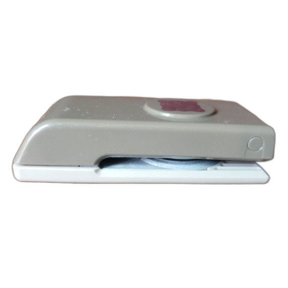 Stampin' Up Petite Curly Label Punch Scrapbooking Beveled Paper Tag Pattern - Picture 4 of 6